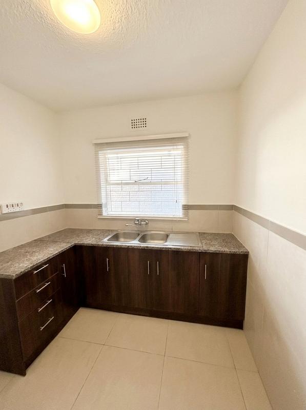 To Let 1 Bedroom Property for Rent in Wynberg Western Cape